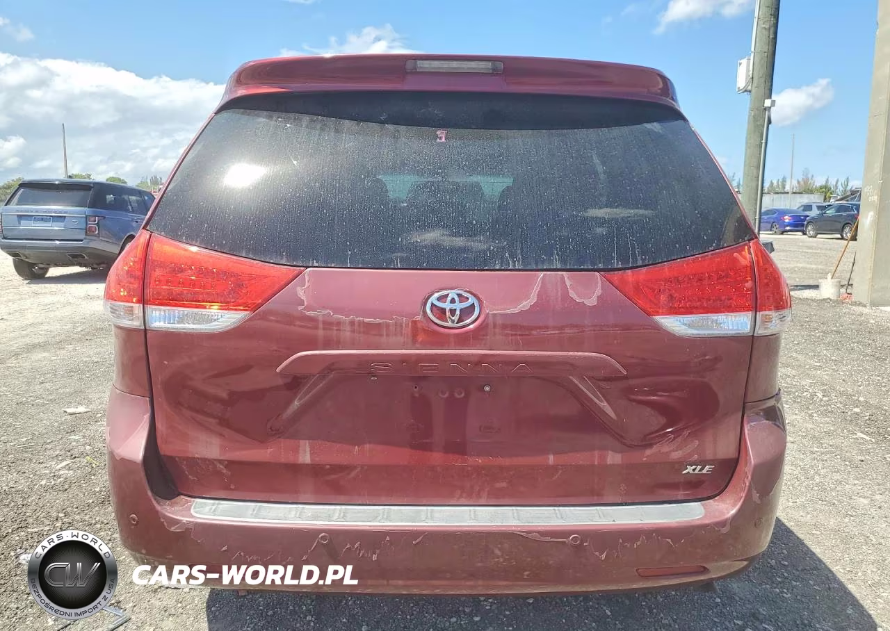 2011 Toyota Sienna Xle 8-Passenger VIN:5TDYK3DC2BS005204 - 6