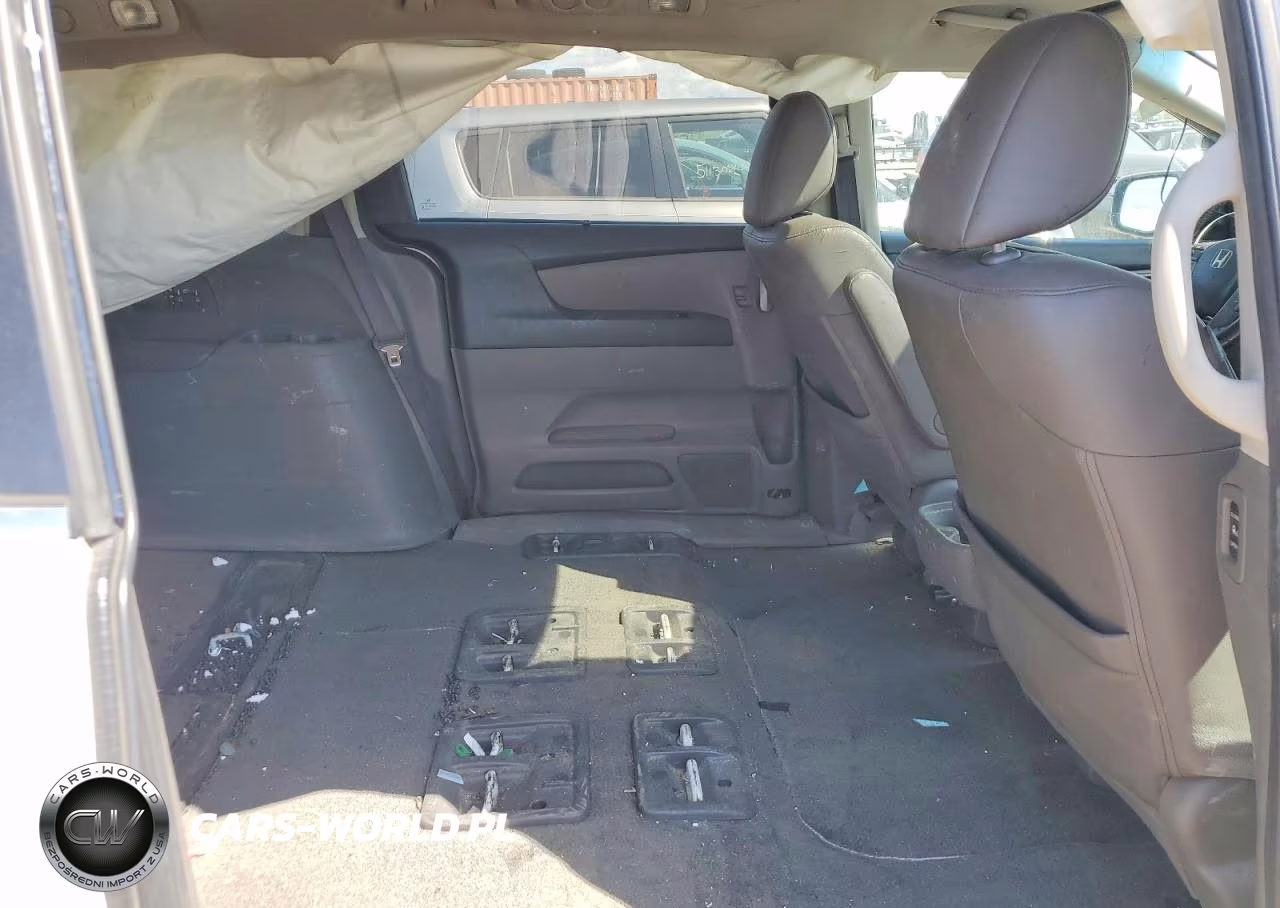 2012 Honda Odyssey Touring VIN:5FNRL5H9XCB057455 - 10