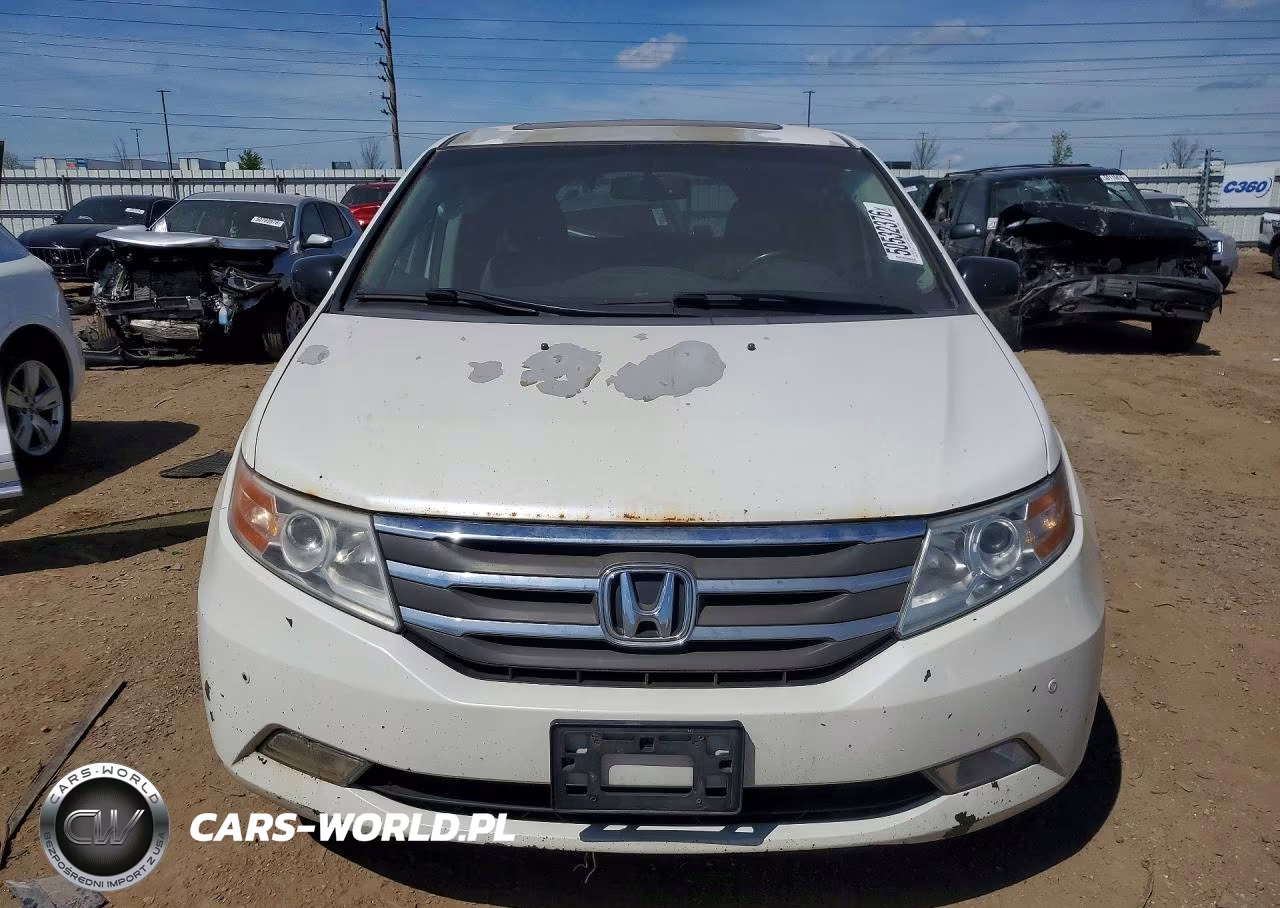 2012 Honda Odyssey Touring VIN:5FNRL5H9XCB057455 - 5
