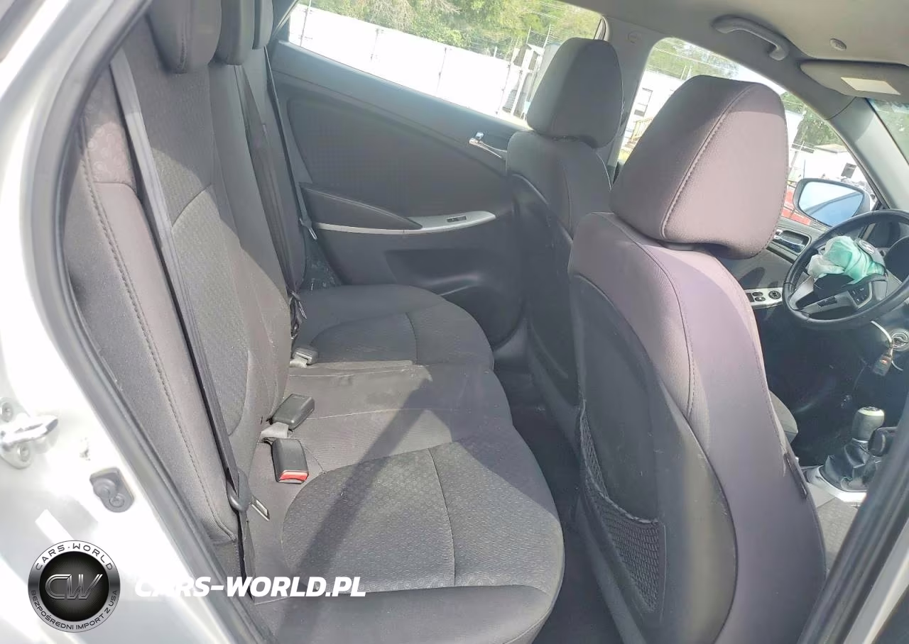 2013 Hyundai Accent Se VIN:KMHCU5AEXDU059351 - 10