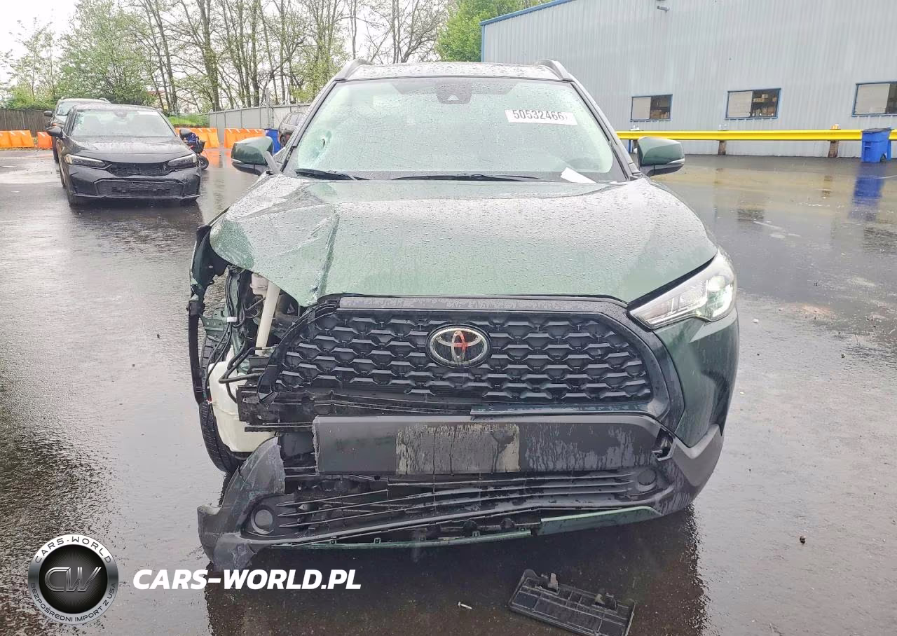2022 Toyota Corolla Cross Le VIN:7MUBAABGXNV027755 - 5