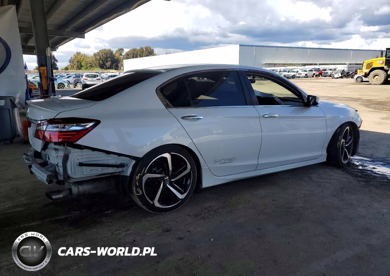 2017 Honda Accord Sport Special Edition VIN:1HGCR2F17HA037603 - 3