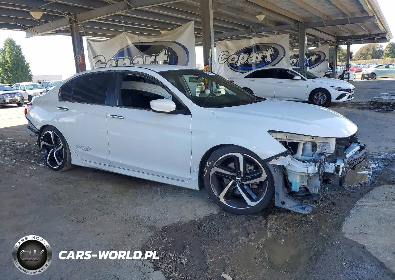 2017 Honda Accord Sport Special Edition VIN:1HGCR2F17HA037603 - 4