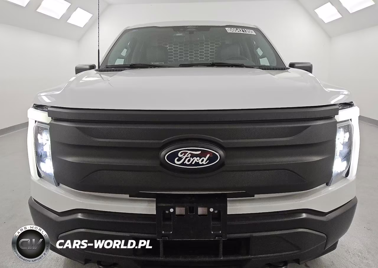 2024 Ford F150 Lightning Pro VIN:1FT6W1B77RWG12649 - 5