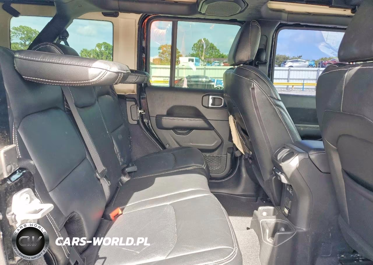 2022 Jeep Wrangler Unlimited Sahara VIN:1C4HJXEN4NW104489 - 11