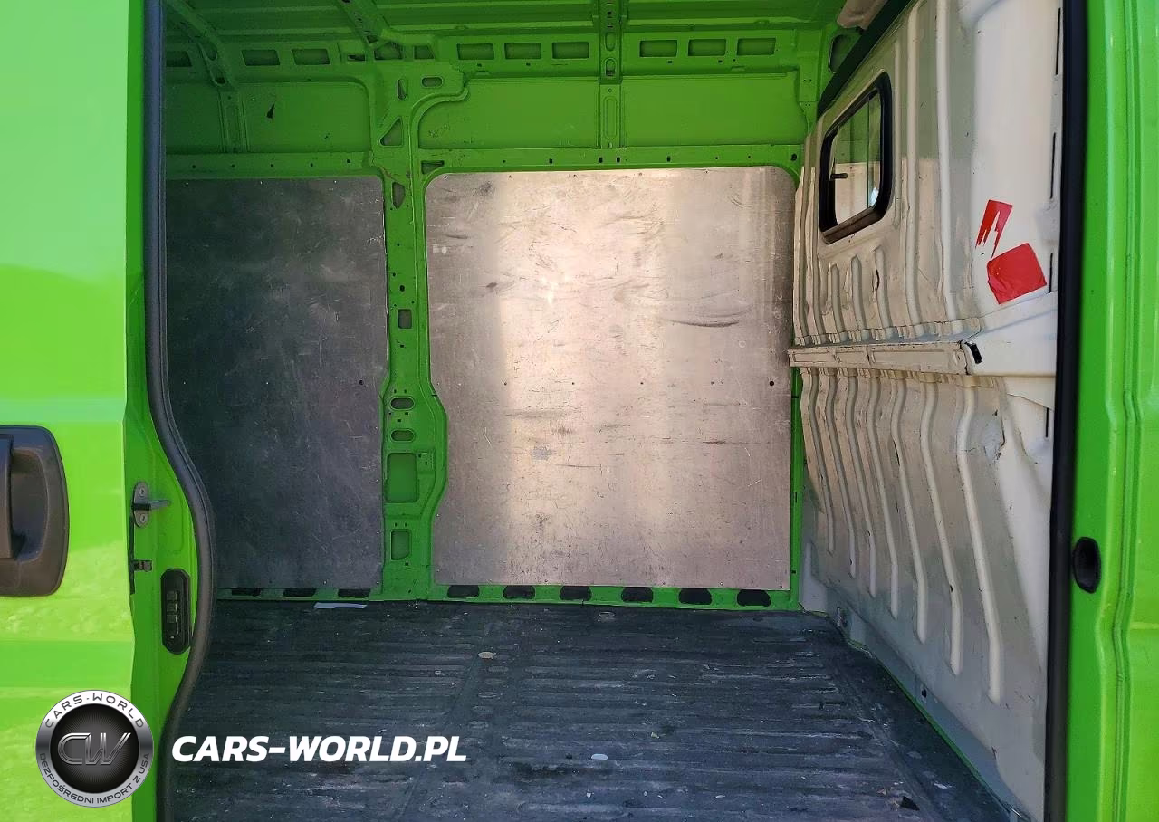 2018 Ram Promaster 3500 Delivery Van VIN:3C6URVJG3JE150829 - 11