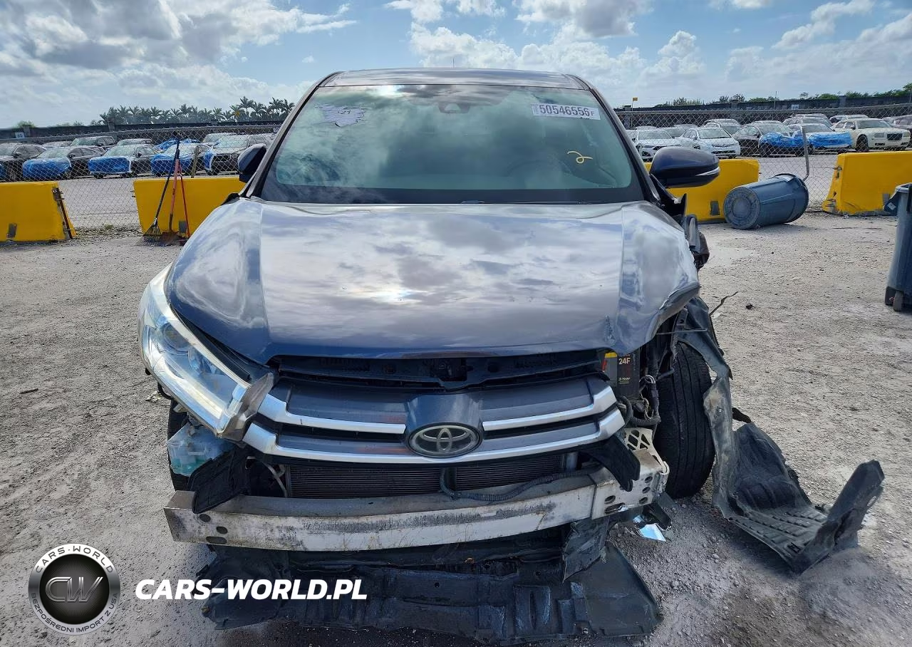 2019 Toyota Highlander Le VIN:5TDZARFH1KS043185 - 5