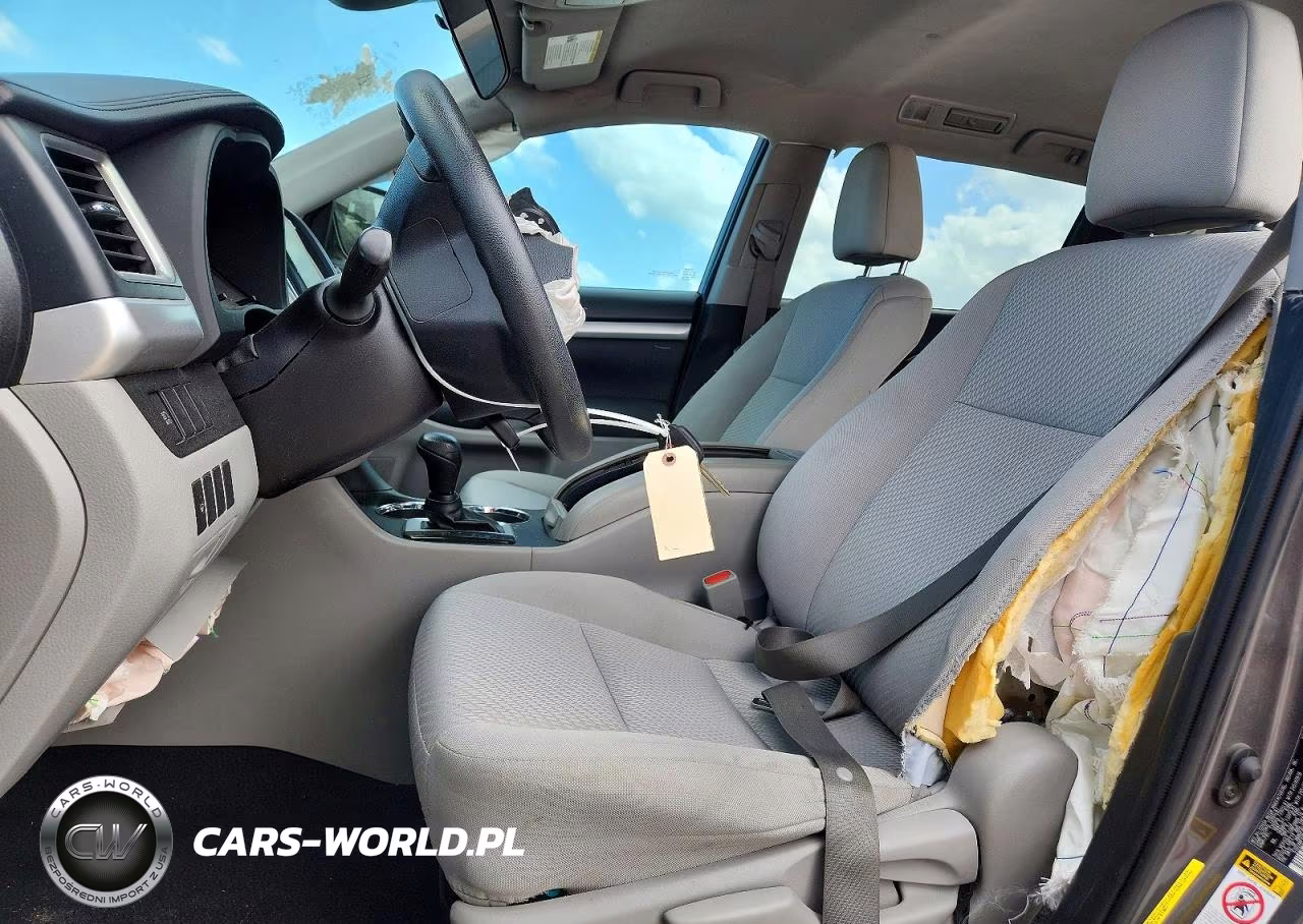 2019 Toyota Highlander Le VIN:5TDZARFH1KS043185 - 7