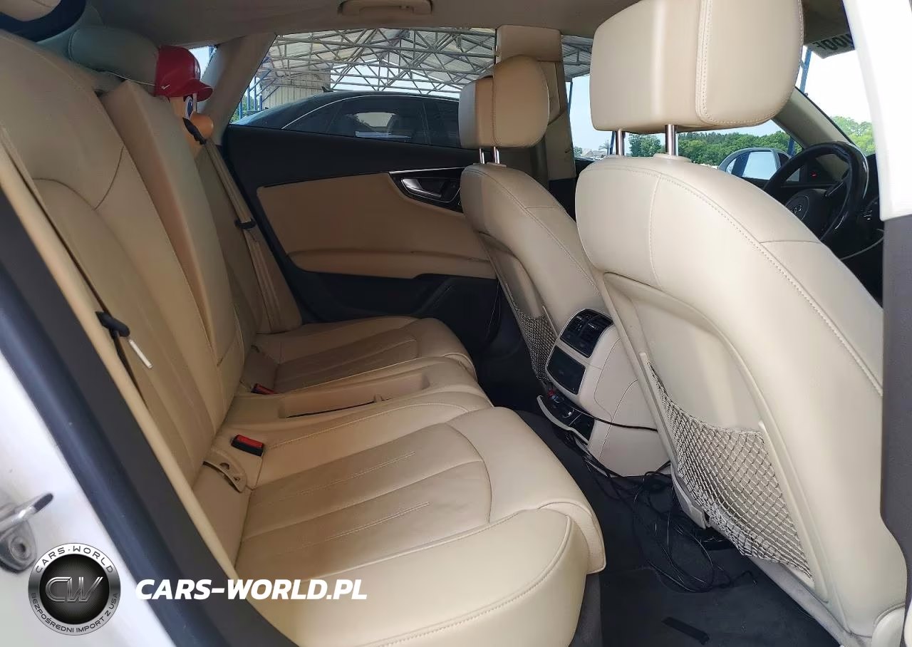 2012 Audi A7 Premium Plus VIN:WAUYGAFC7CN142923 - 10