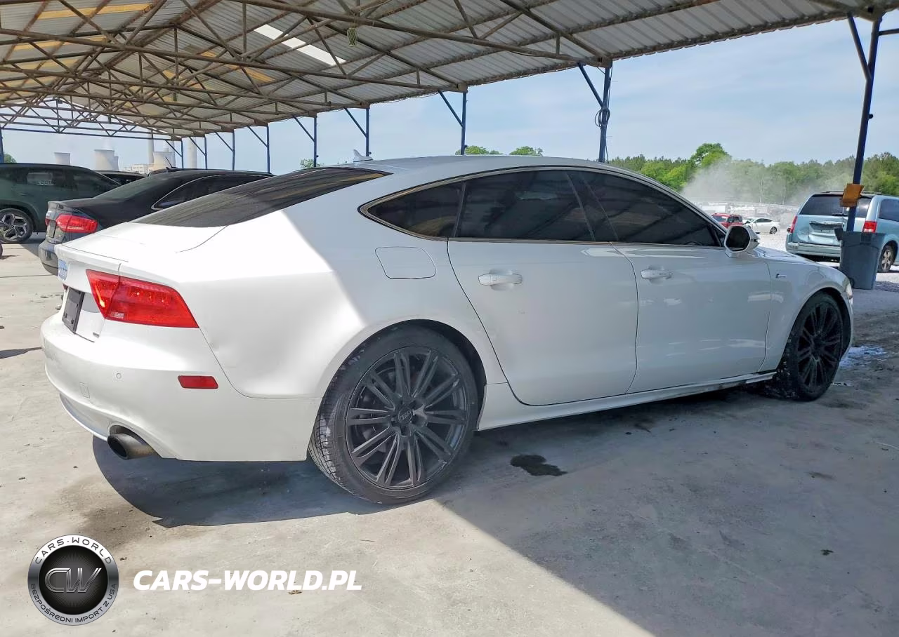 2012 Audi A7 Premium Plus VIN:WAUYGAFC7CN142923 - 3