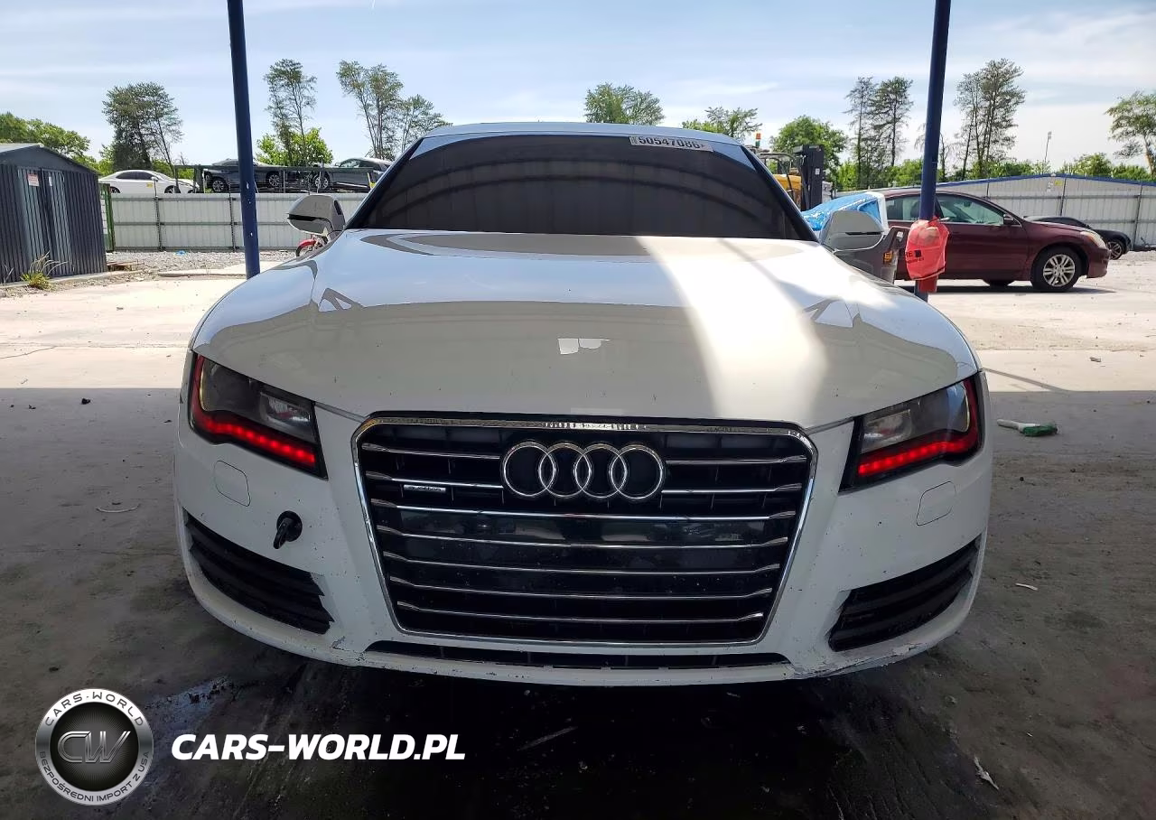 2012 Audi A7 Premium Plus VIN:WAUYGAFC7CN142923 - 5