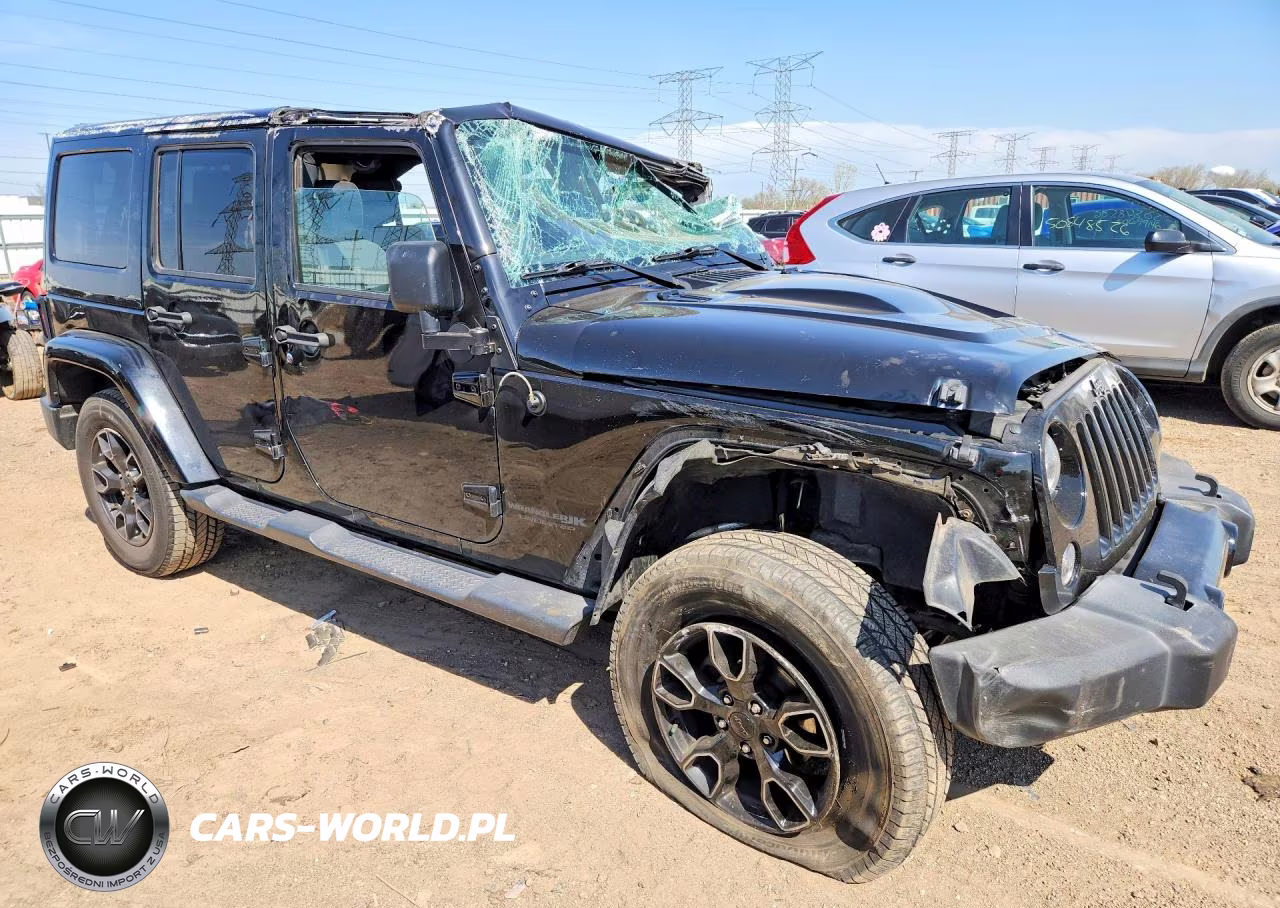 2018 Jeep Wrangler Unlimited Sahara VIN:1C4BJWEG6JL853968 - 4