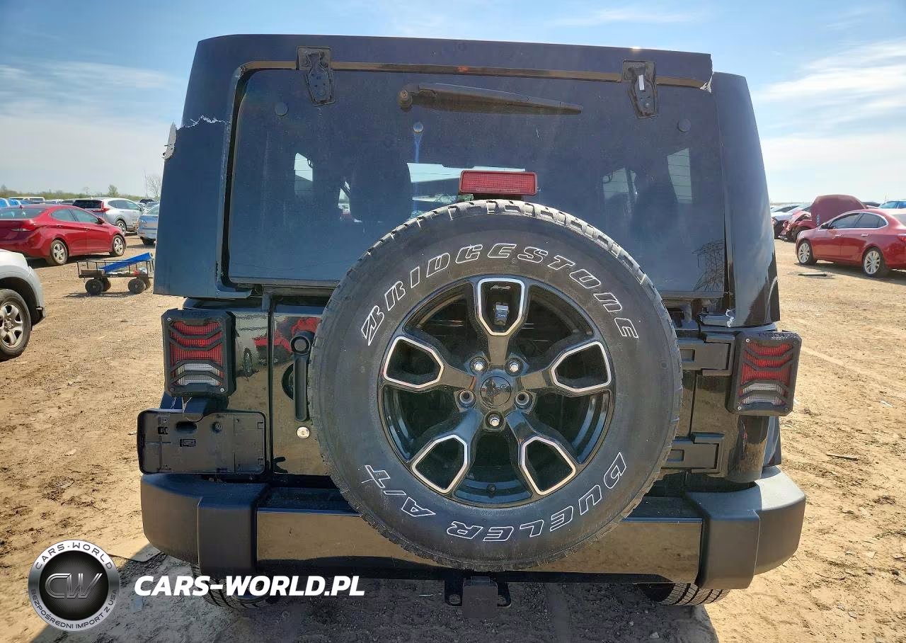 2018 Jeep Wrangler Unlimited Sahara VIN:1C4BJWEG6JL853968 - 6