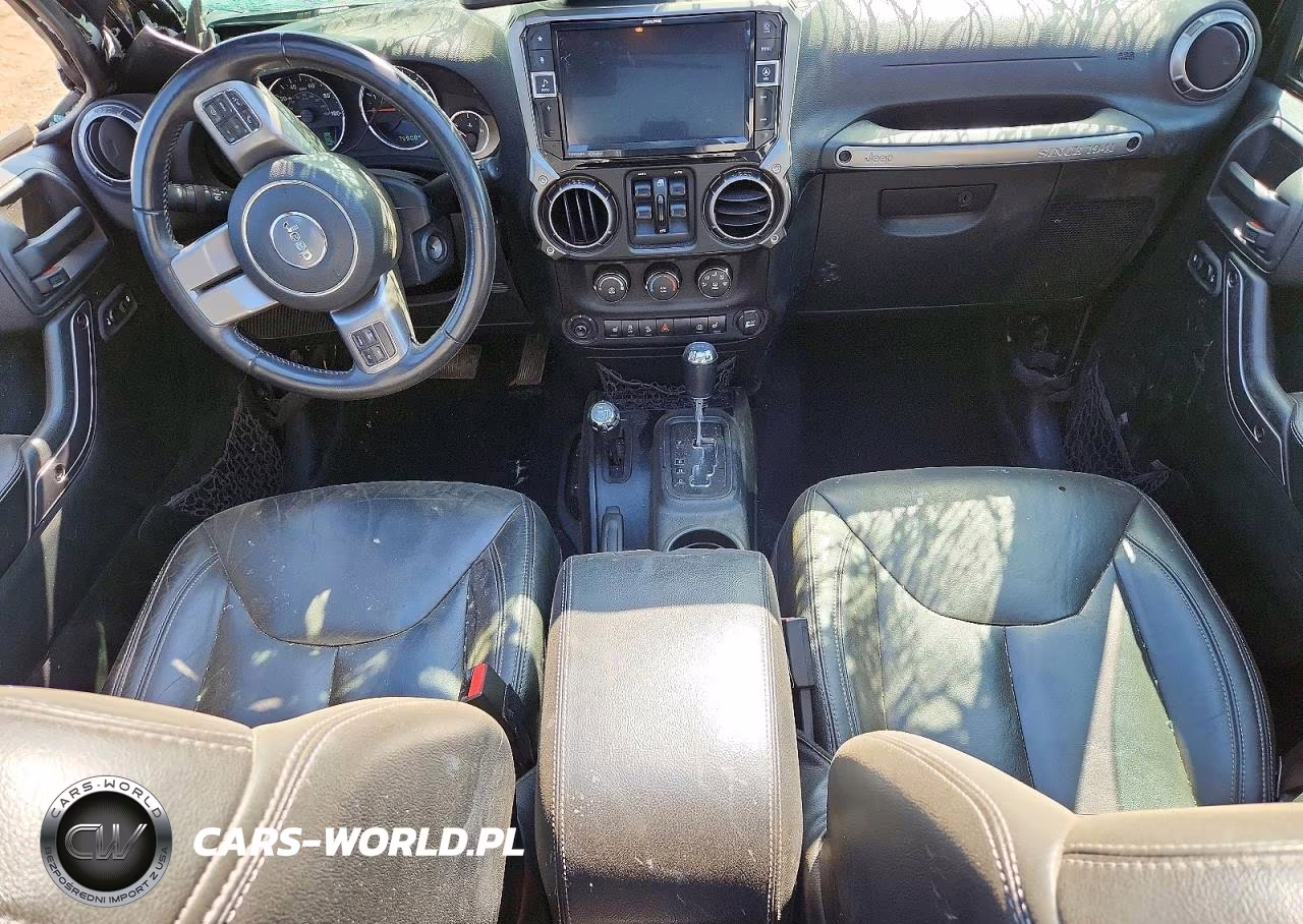 2018 Jeep Wrangler Unlimited Sahara VIN:1C4BJWEG6JL853968 - 8