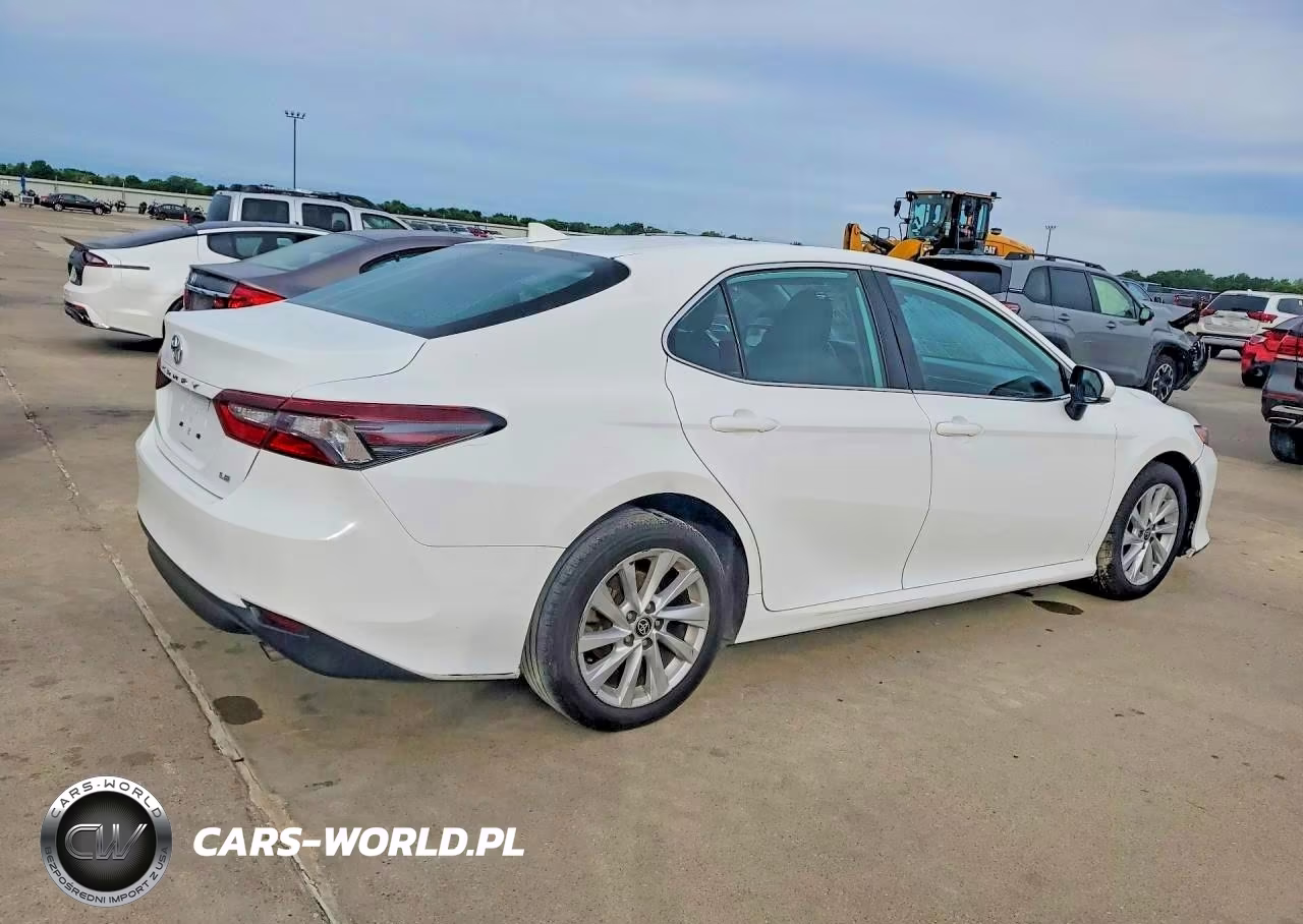2022 Toyota Camry Le VIN:4T1C11AK0NU633044 - 3