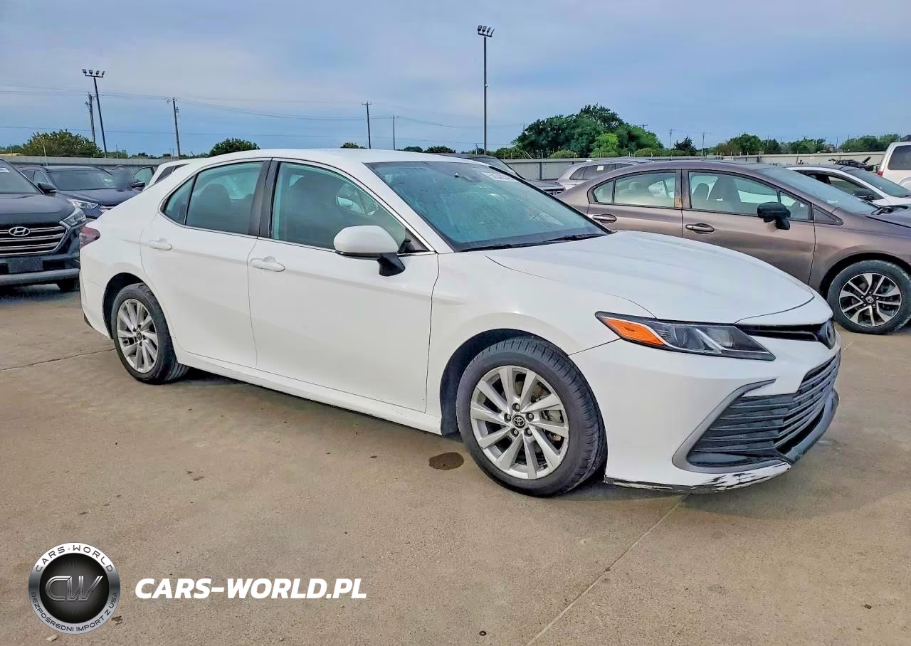 2022 Toyota Camry Le VIN:4T1C11AK0NU633044 - 4