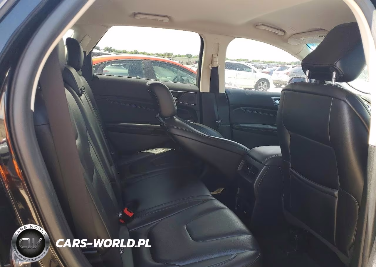 2020 Ford Edge Titanium VIN:2FMPK3K91LBB15727 - 11