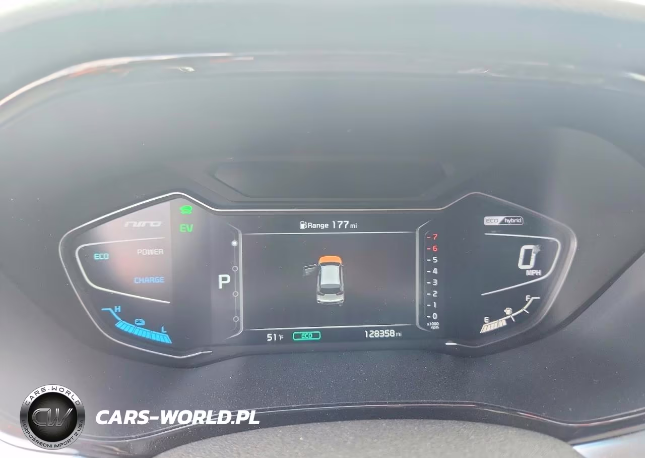 2020 Kia Niro Touring VIN:KNDCC3LC0L5429285 - 9