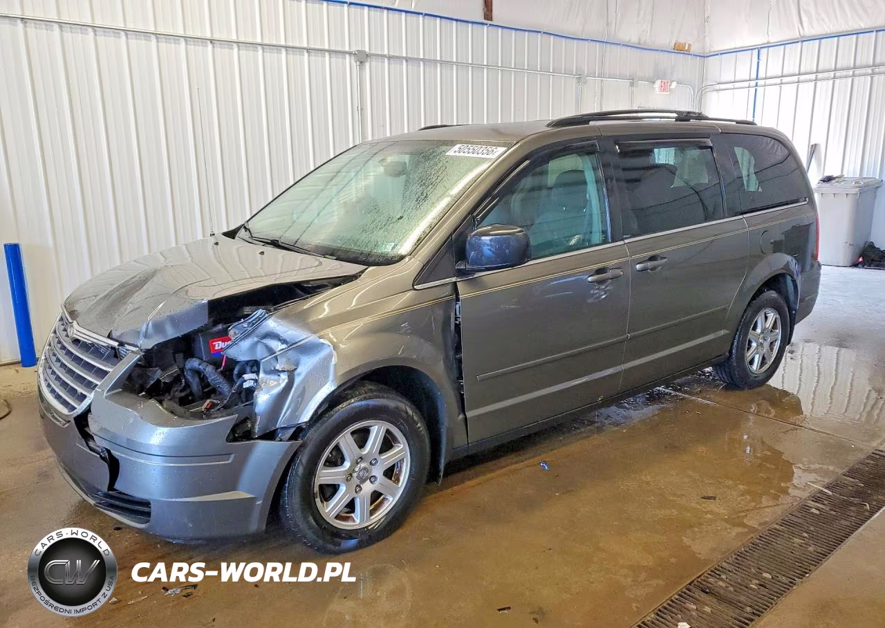 2010 Chrysler Town & Country Lx