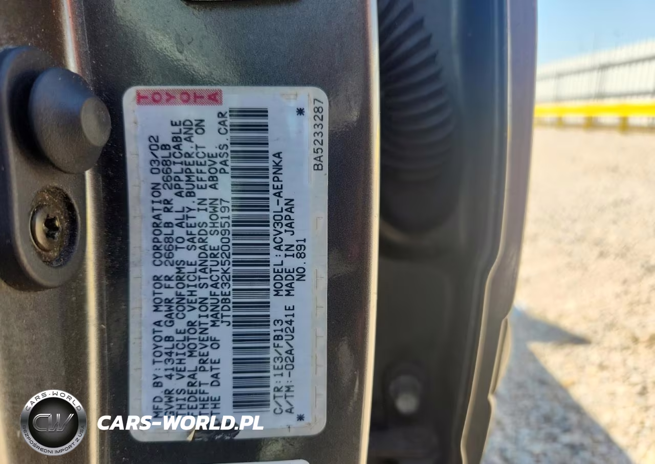 2002 Toyota Camry VIN:JTDBE32K520095197 - 12