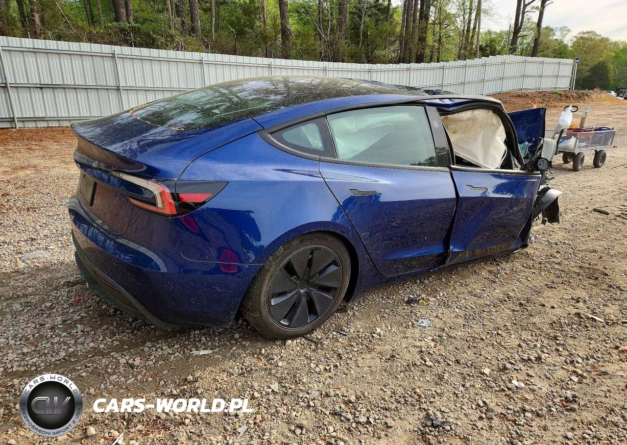 2025 Tesla Model 3 VIN:5YJ3E1EA4SF041886 - 3