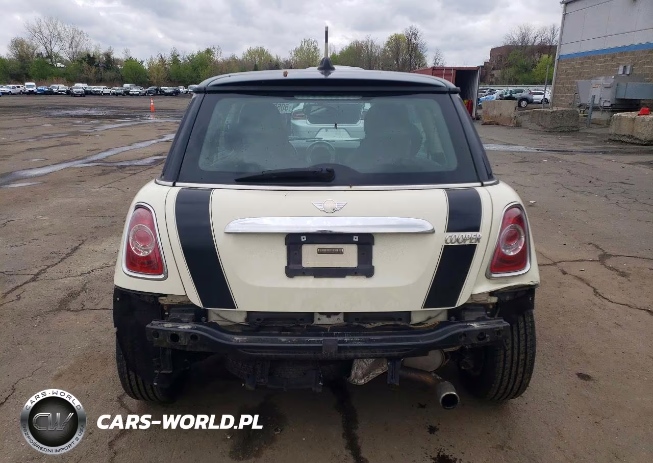 2011 Mini Cooper VIN:WMWSU3C50BT096555 - 6