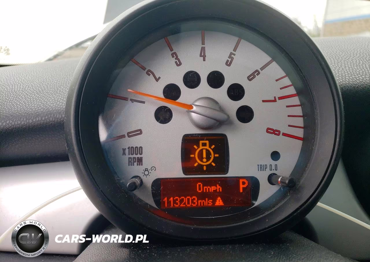 2011 Mini Cooper VIN:WMWSU3C50BT096555 - 9