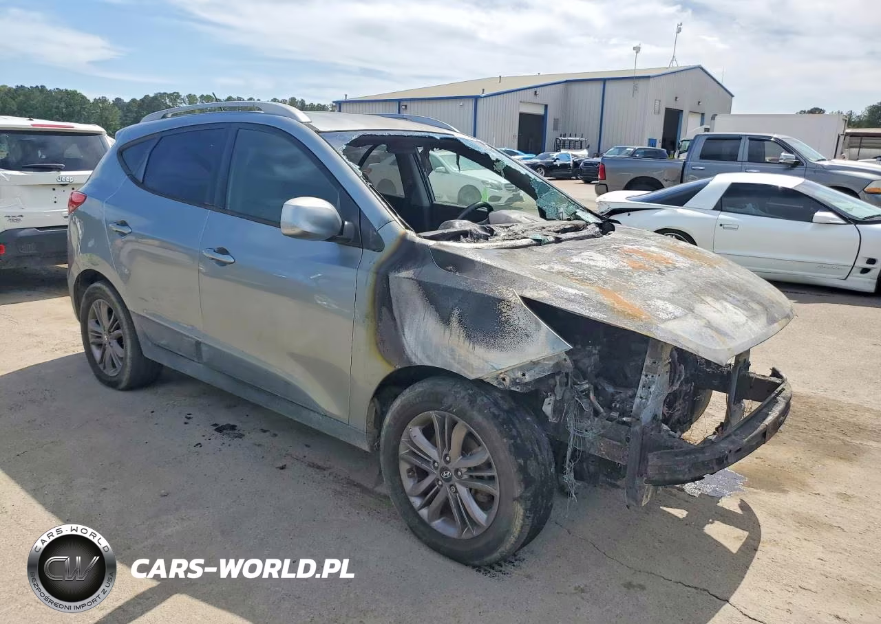 2015 Hyundai Tucson Se VIN:KM8JU3AG9FU088341 - 4