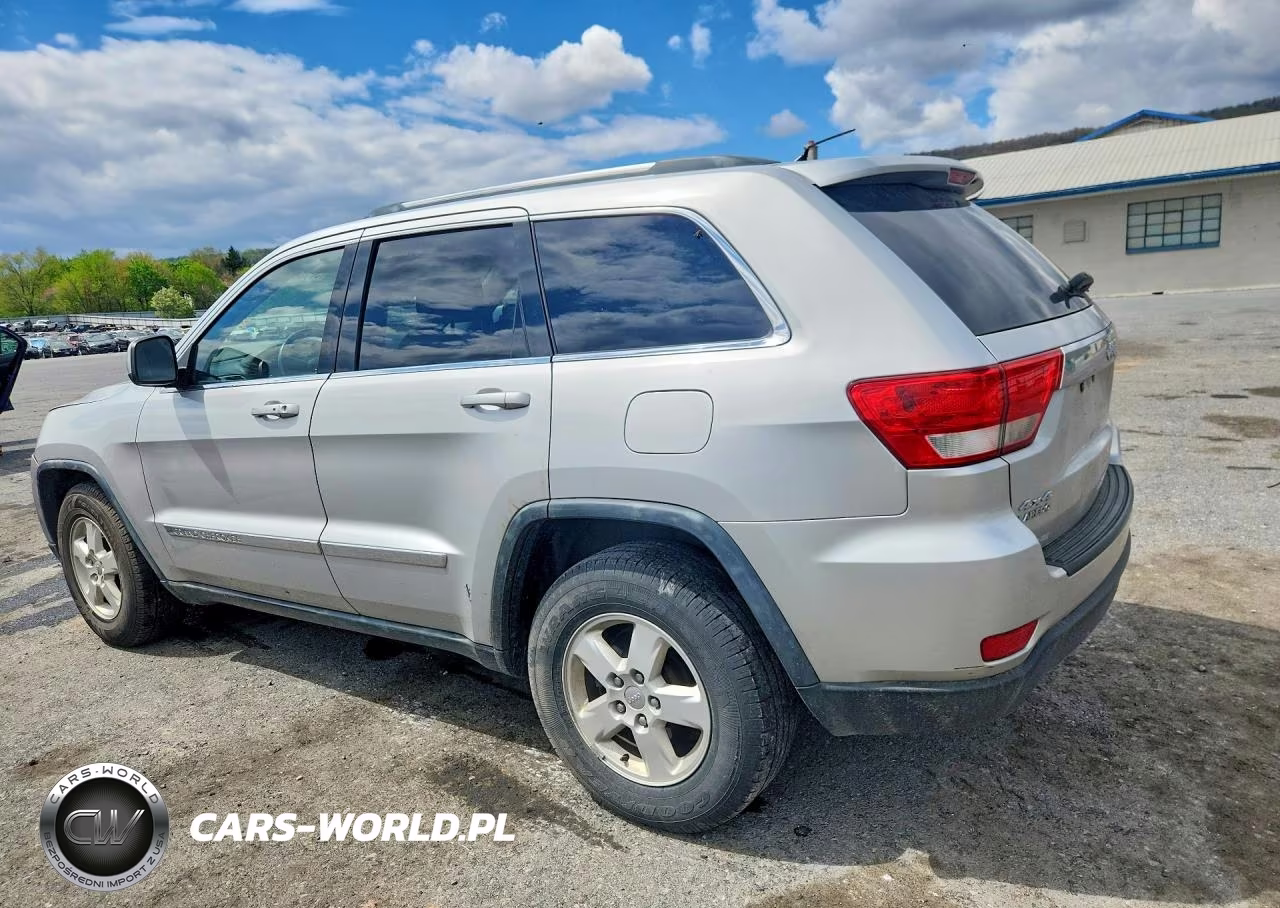 2011 Jeep Grand Cherokee Laredo VIN:1J4RR4GG5BC587380 - 2
