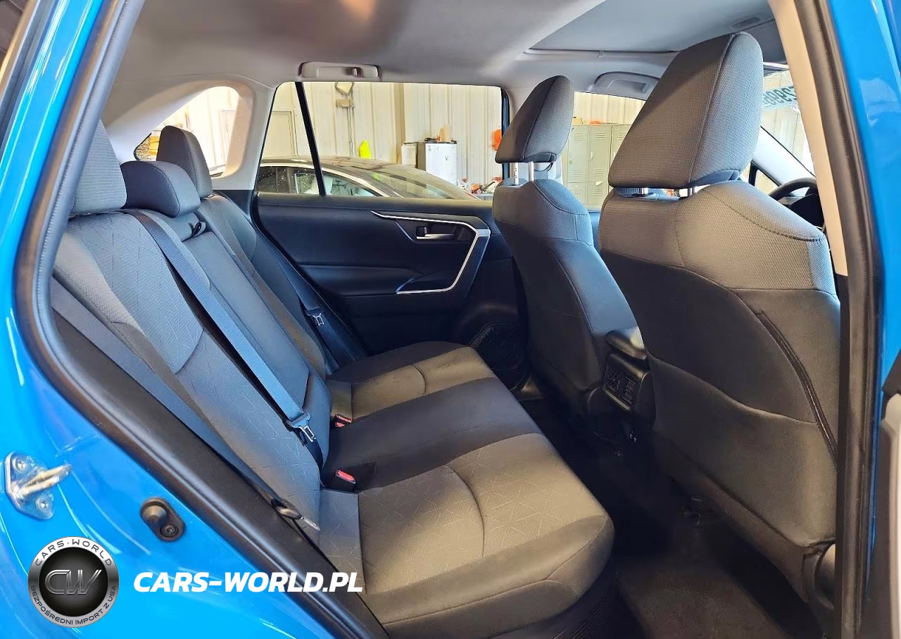 2021 Toyota Rav4 Hybrid Xle VIN:4T3R6RFV2MU007126 - 11