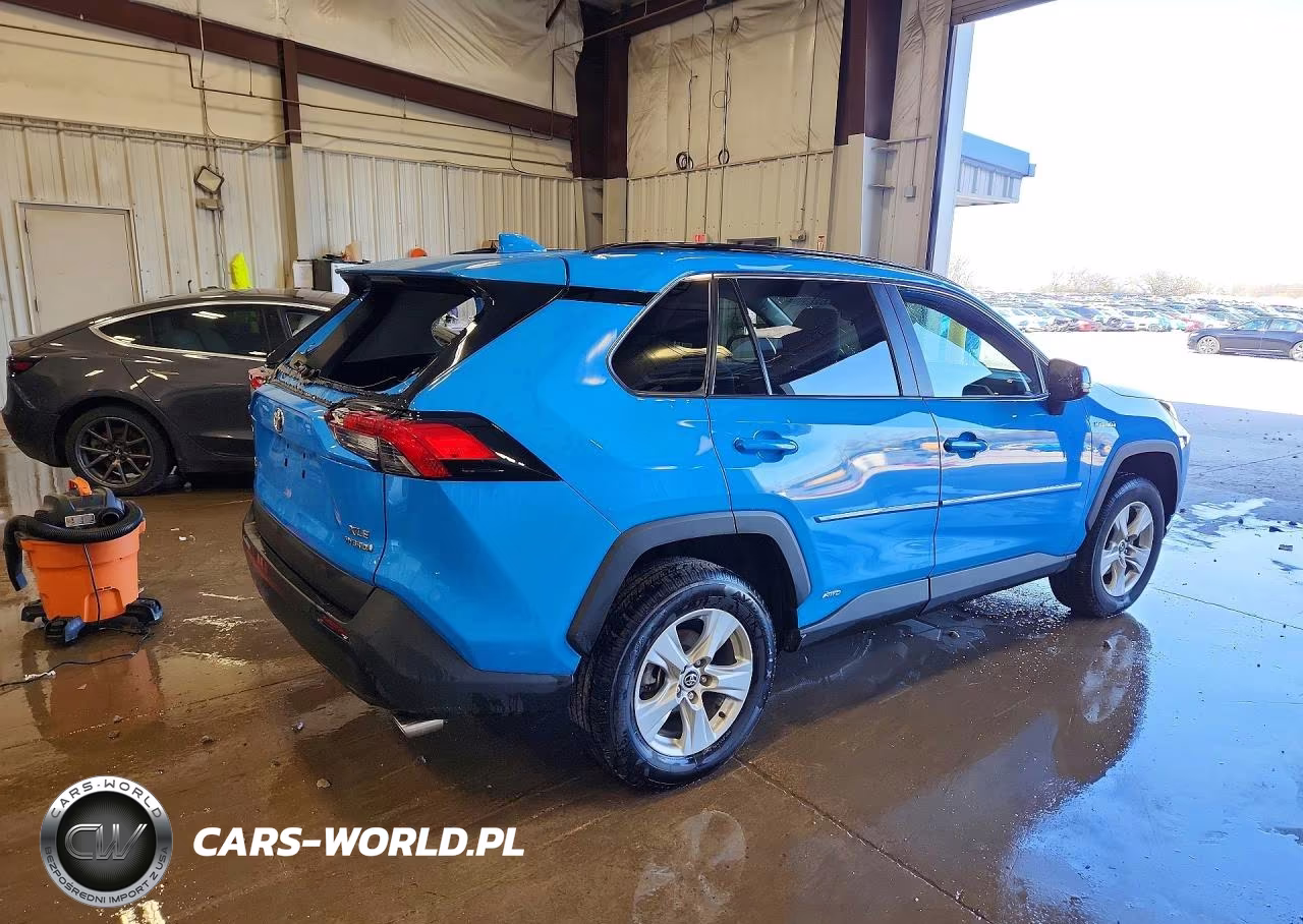 2021 Toyota Rav4 Hybrid Xle VIN:4T3R6RFV2MU007126 - 3