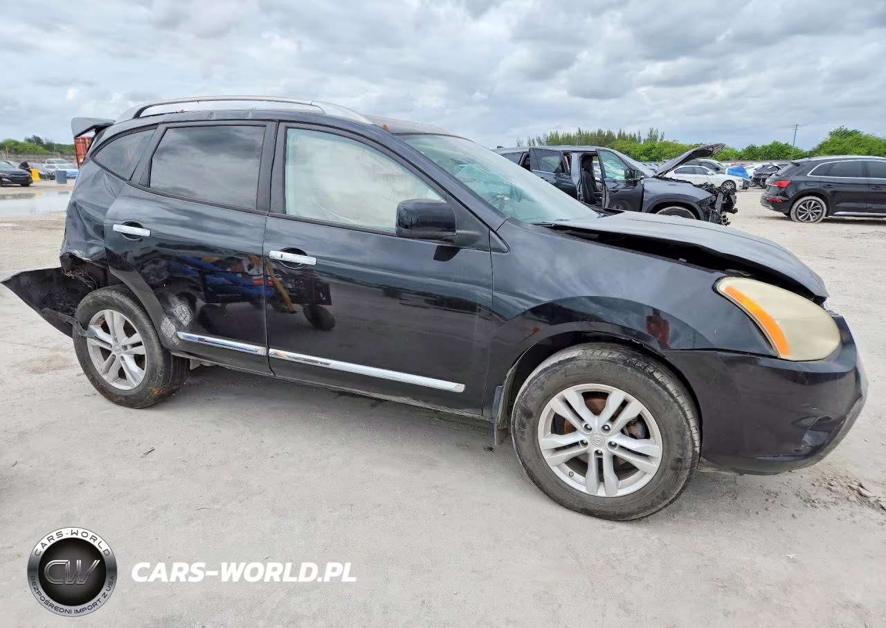 2013 Nissan Rogue S VIN:JN8AS5MV5DW610503 - 4