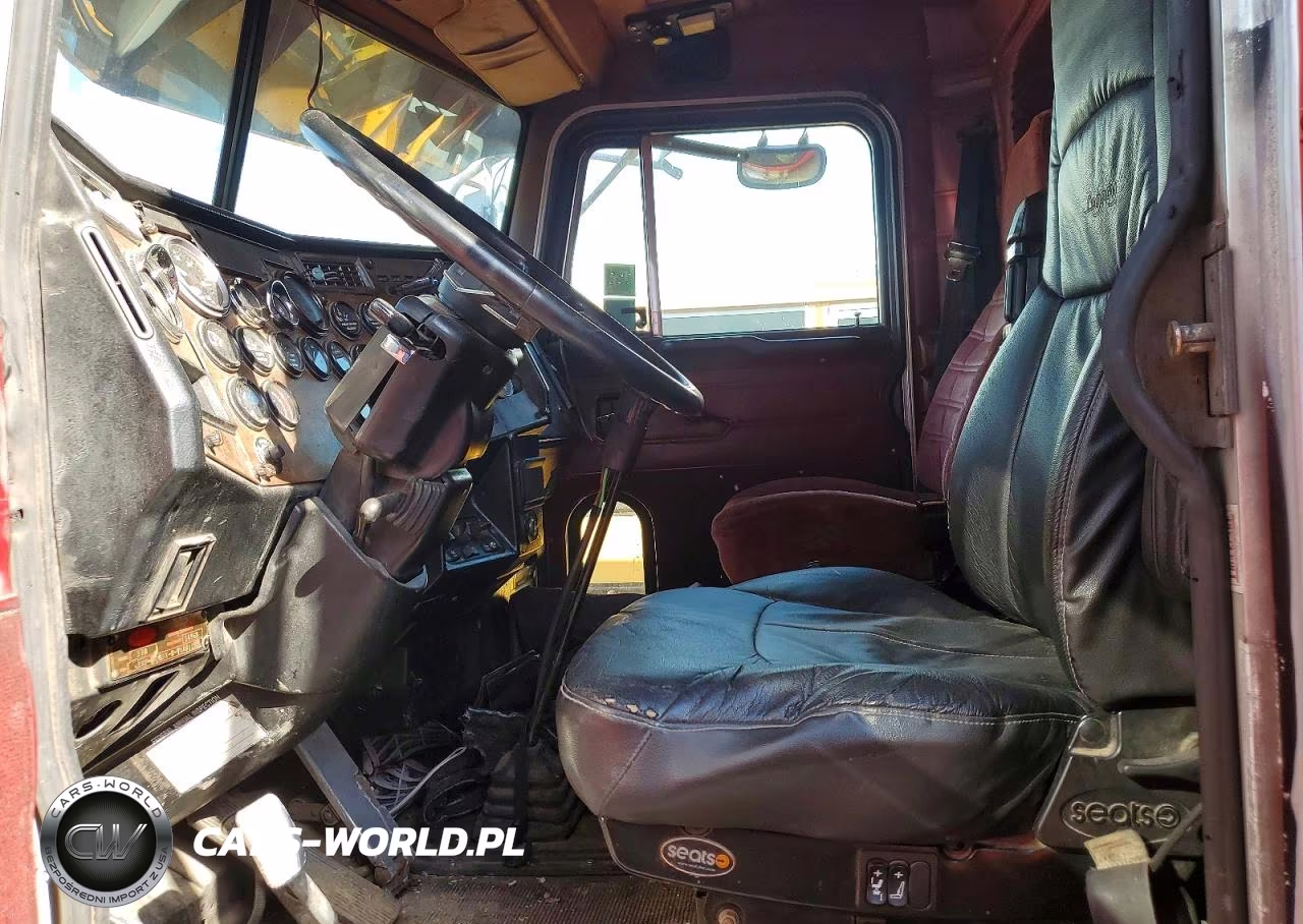 2000 Peterbilt 378 Semi Truck VIN:1XPFDU9X0YN481192 - 5