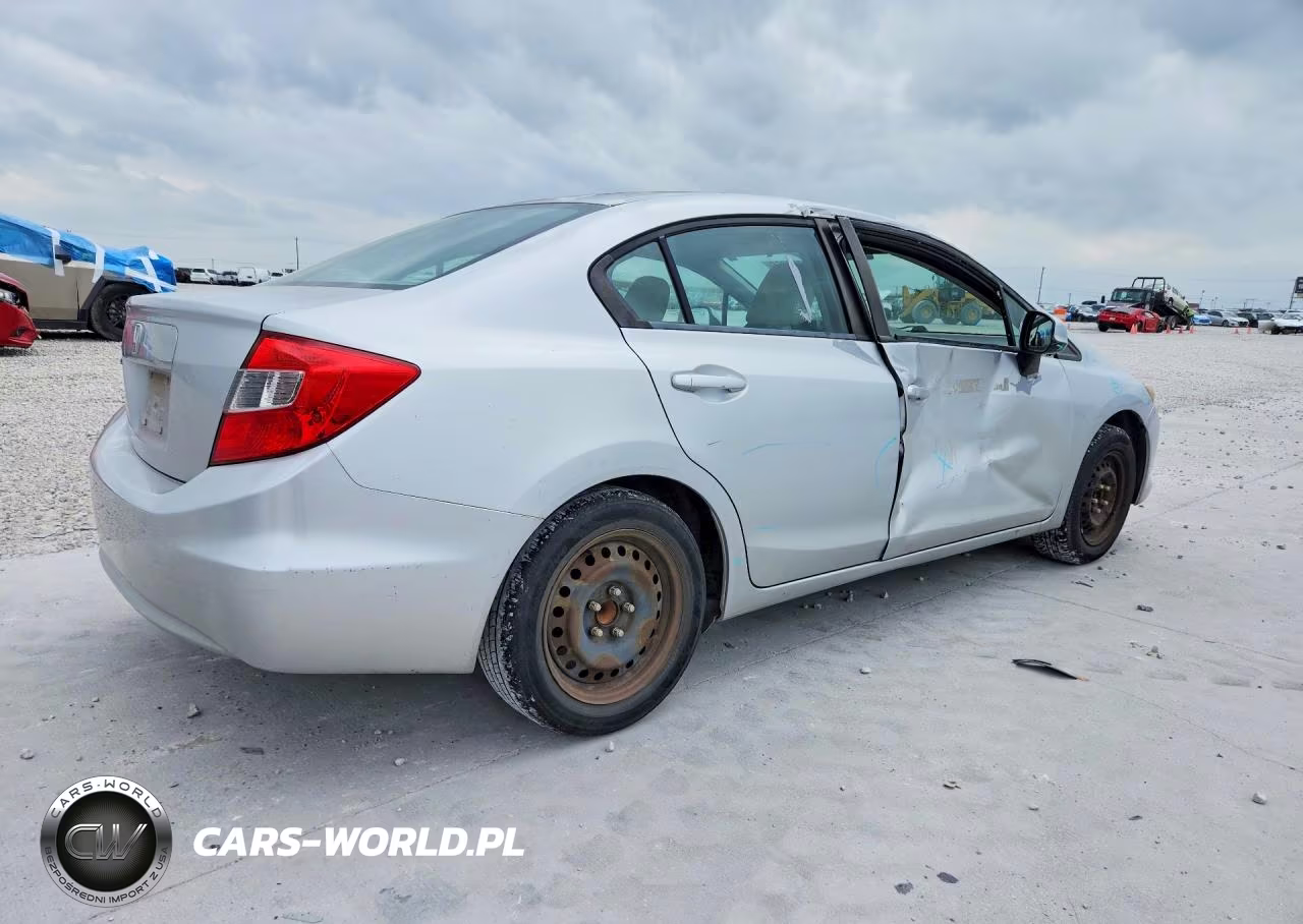 2012 Honda Civic Lx VIN:2HGFB2F58CH582398 - 3
