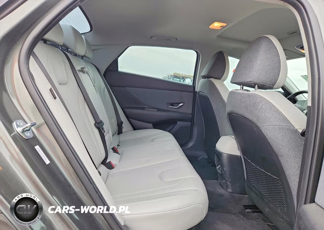 2025 Hyundai Elantra Limited VIN:KMHLN4DJXSU130013 - 10