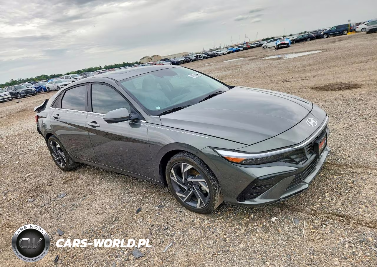2025 Hyundai Elantra Limited VIN:KMHLN4DJXSU130013 - 4