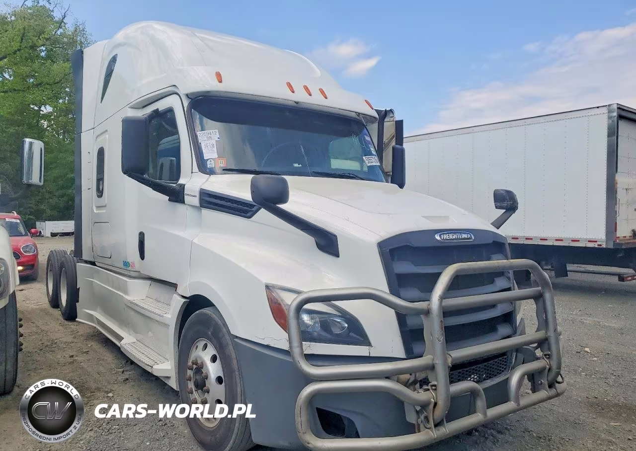 2020 Freightliner Cascadia 126