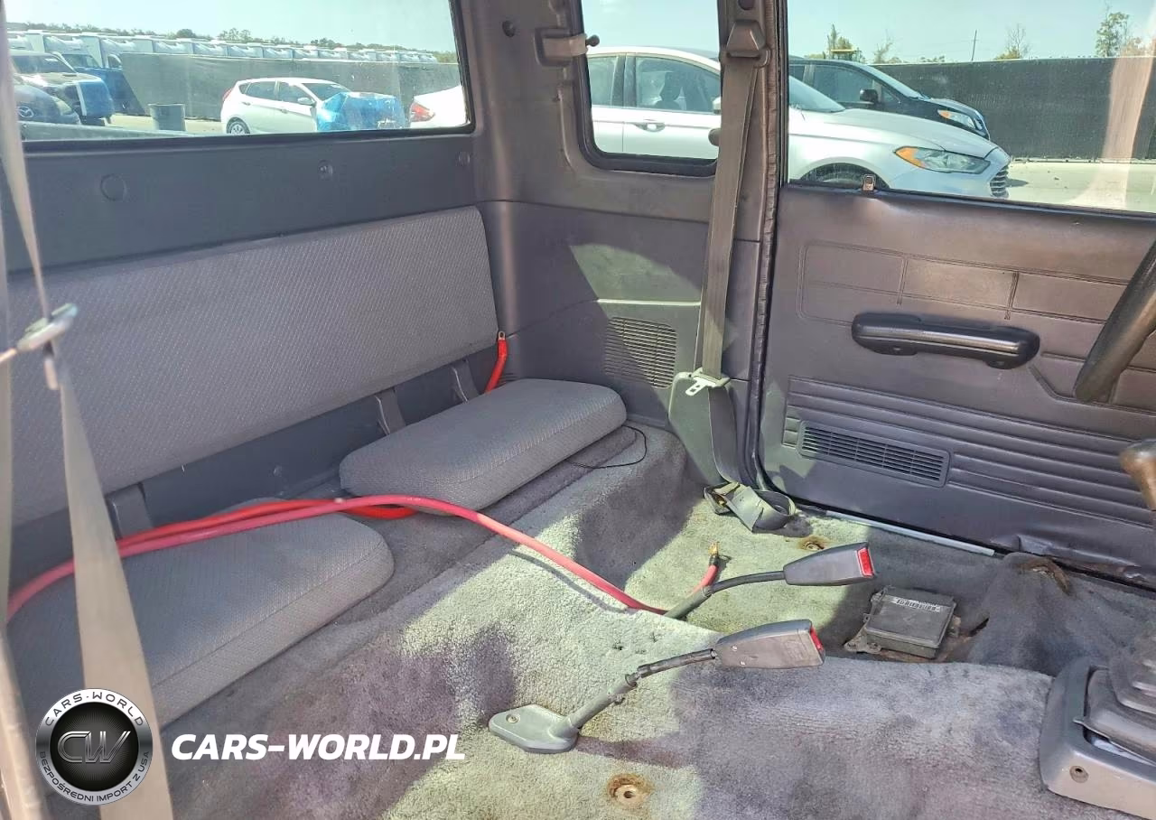 1991 Mazda B2600 Cab Plus VIN:JM2UF3140M0158939 - 10