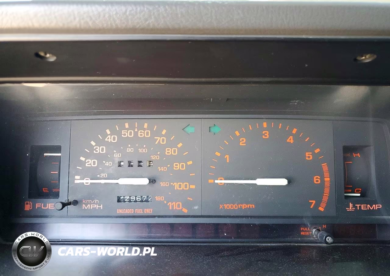 1991 Mazda B2600 Cab Plus VIN:JM2UF3140M0158939 - 9