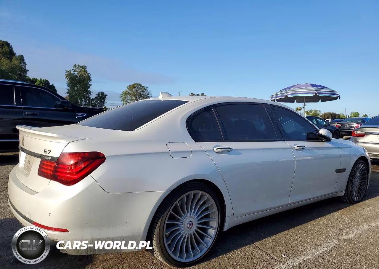 2015 BMW Alpina B7 VIN:WBAYE8C55FD136598 - 3