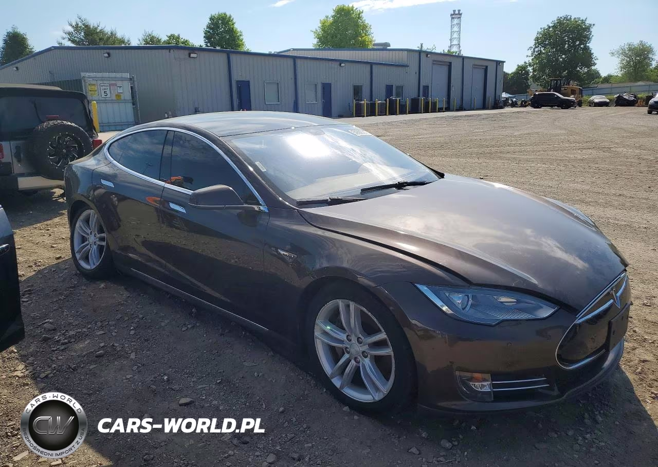 2014 Tesla Model S VIN:5YJSA1S12EFP52440 - 4