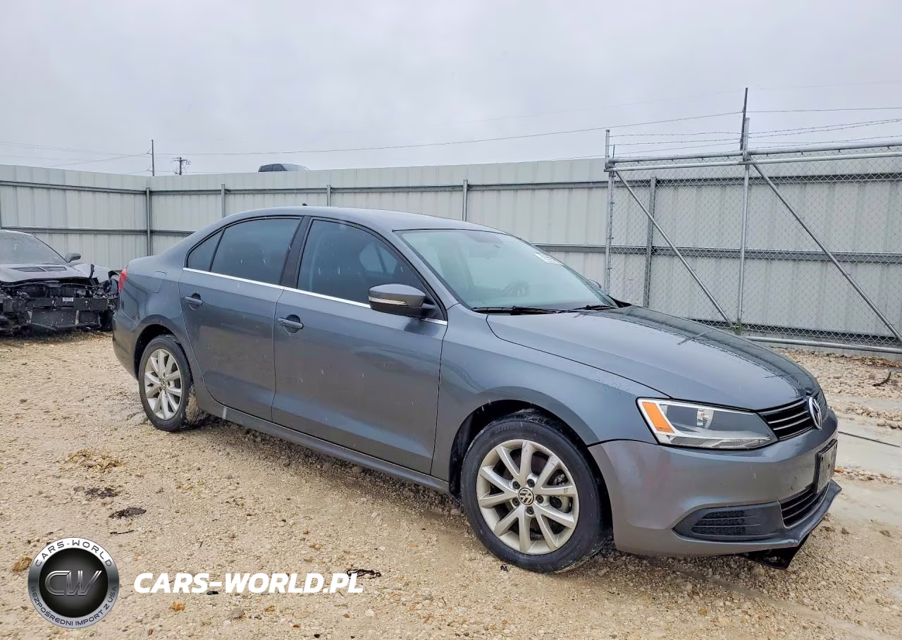 2014 Volkswagen Jetta Se VIN:3VWD07AJ0EM323063 - 4