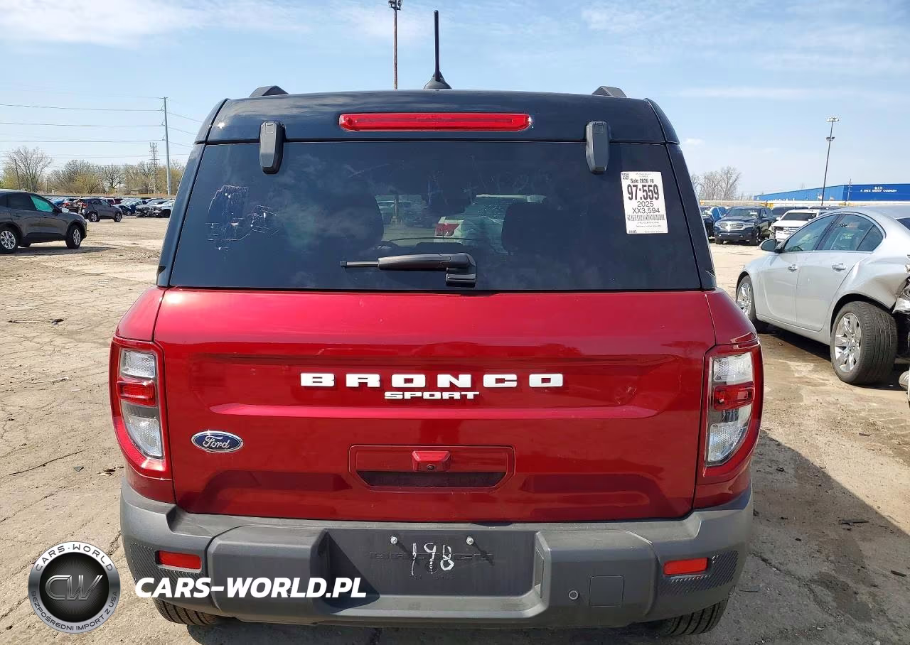 2025 Ford Bronco Sport Outer Banks VIN:3FMCR9CN7SRE08198 - 6