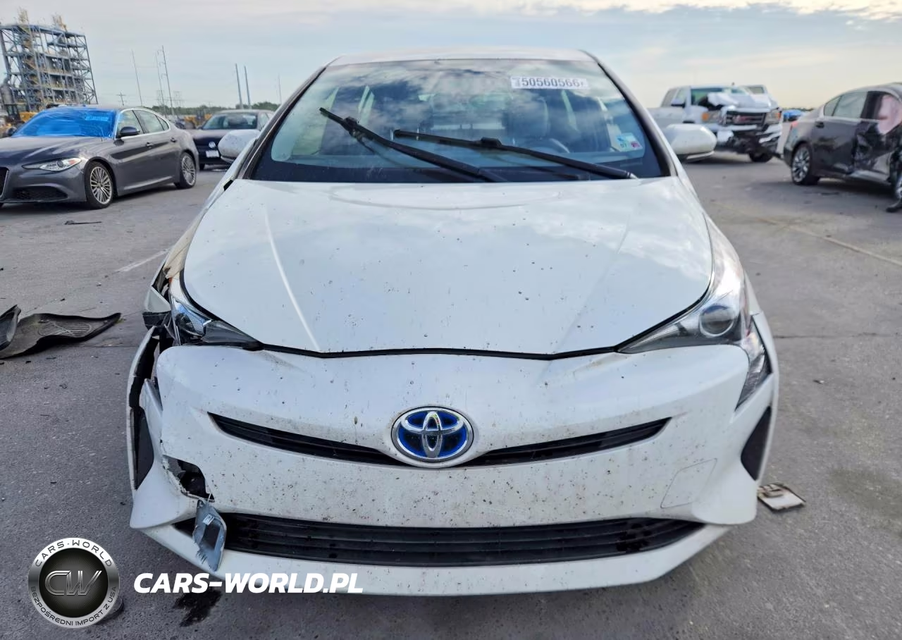 2016 Toyota Prius Two VIN:JTDKBRFUXG3005796 - 5