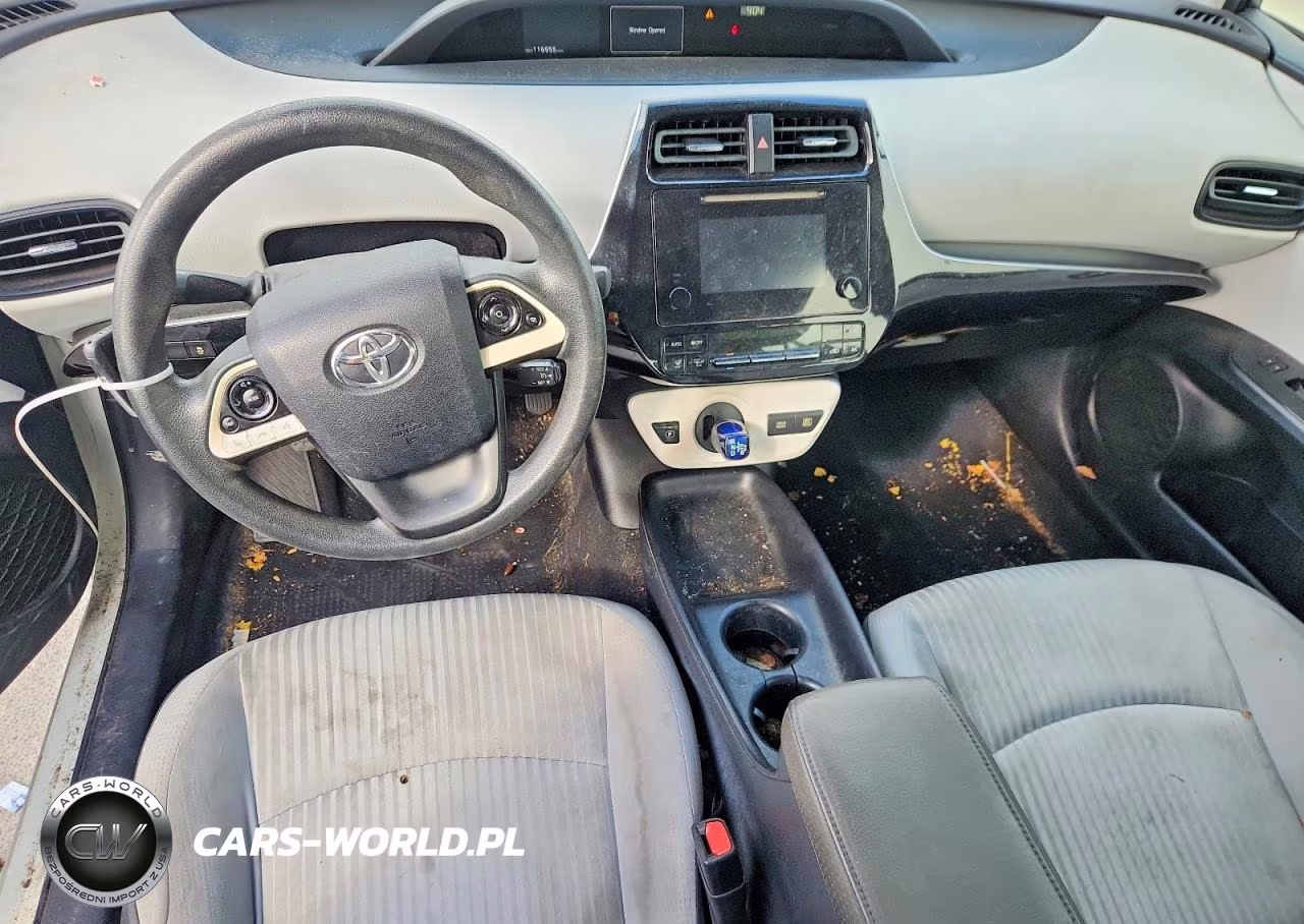 2016 Toyota Prius Two VIN:JTDKBRFUXG3005796 - 8