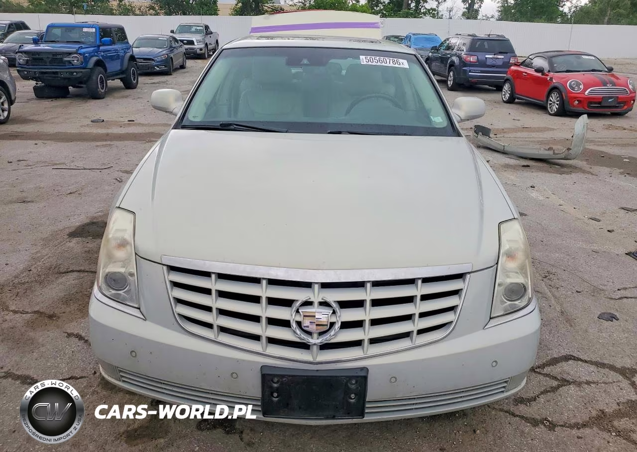 2010 Cadillac Dts Premium Collection VIN:1G6KH5EY9AU105470 - 5