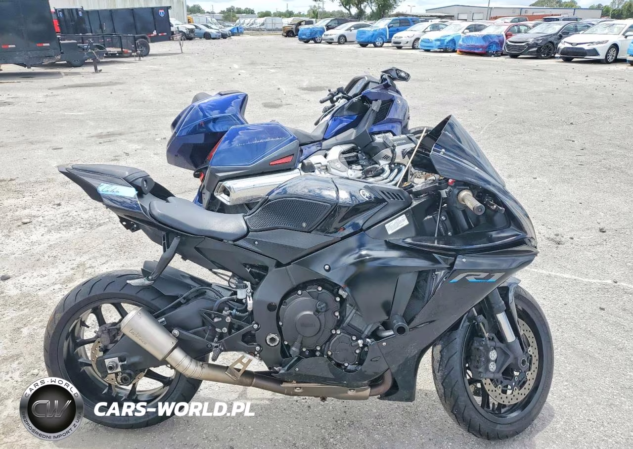 2023 Yamaha Yzfr1