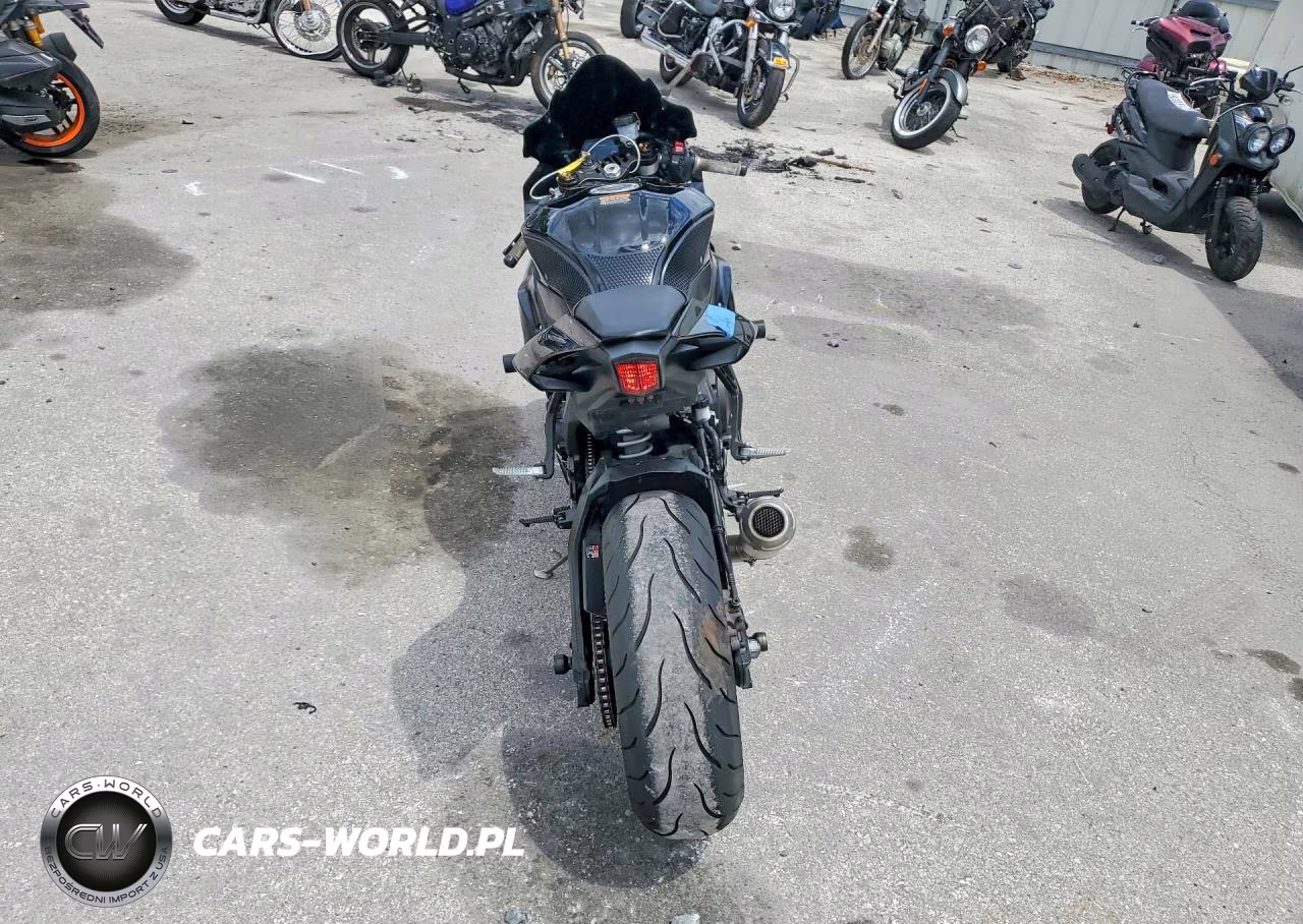 2023 Yamaha Yzfr1 VIN:JYARN66E8PA002948 - 4