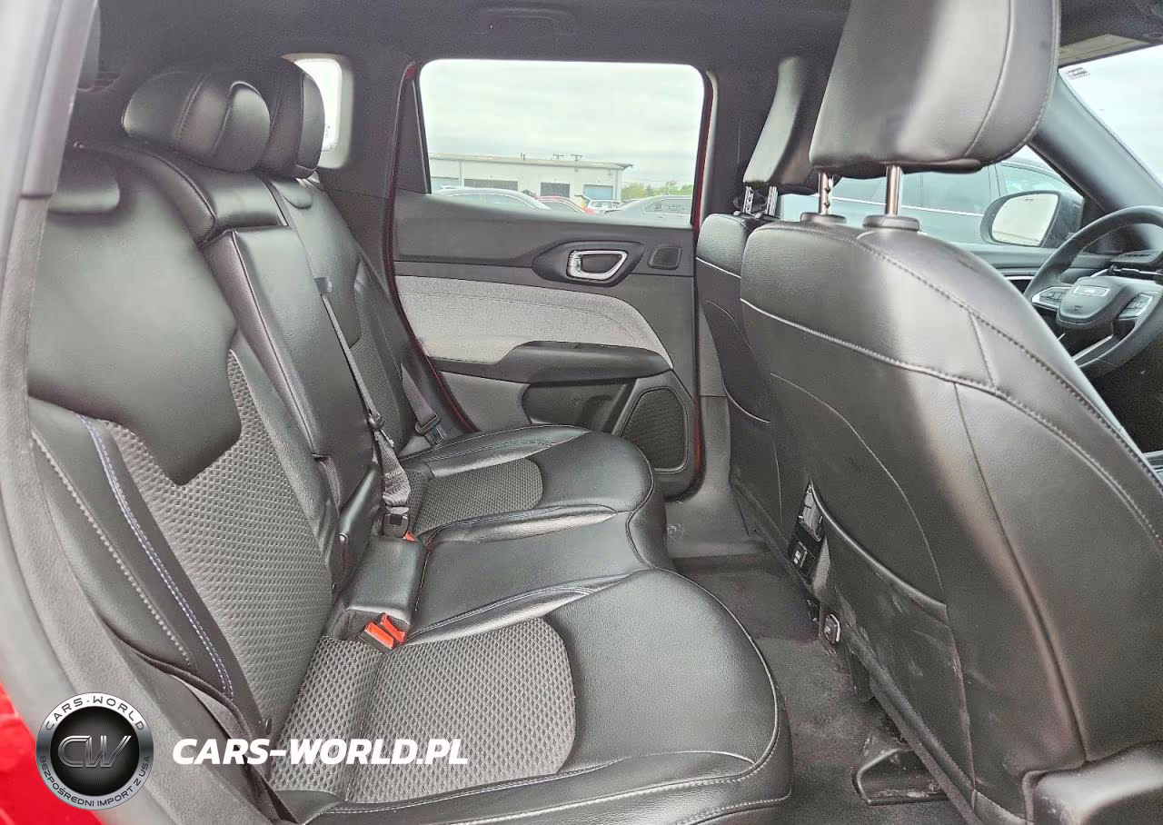 2023 Jeep Compass Latitude VIN:3C4NJDBN1PT508008 - 11