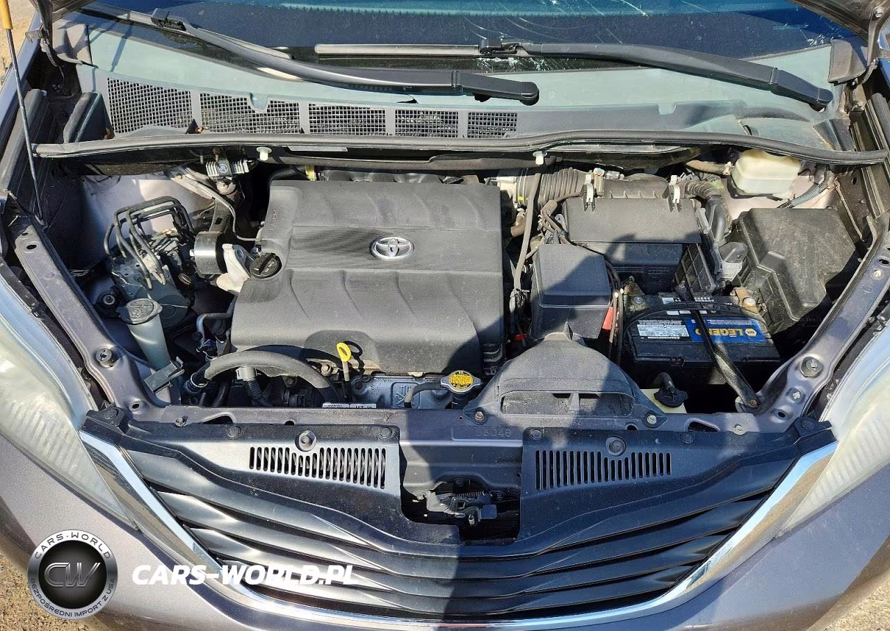 2013 Toyota Sienna Le VIN:5TDKK3DCXDS398703 - 12